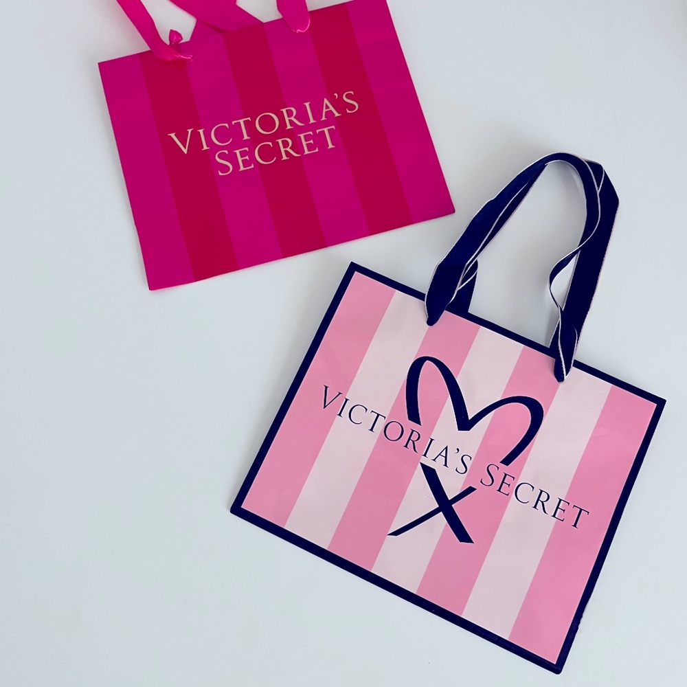 VICTORIA’S SECRET GIFT BAGS